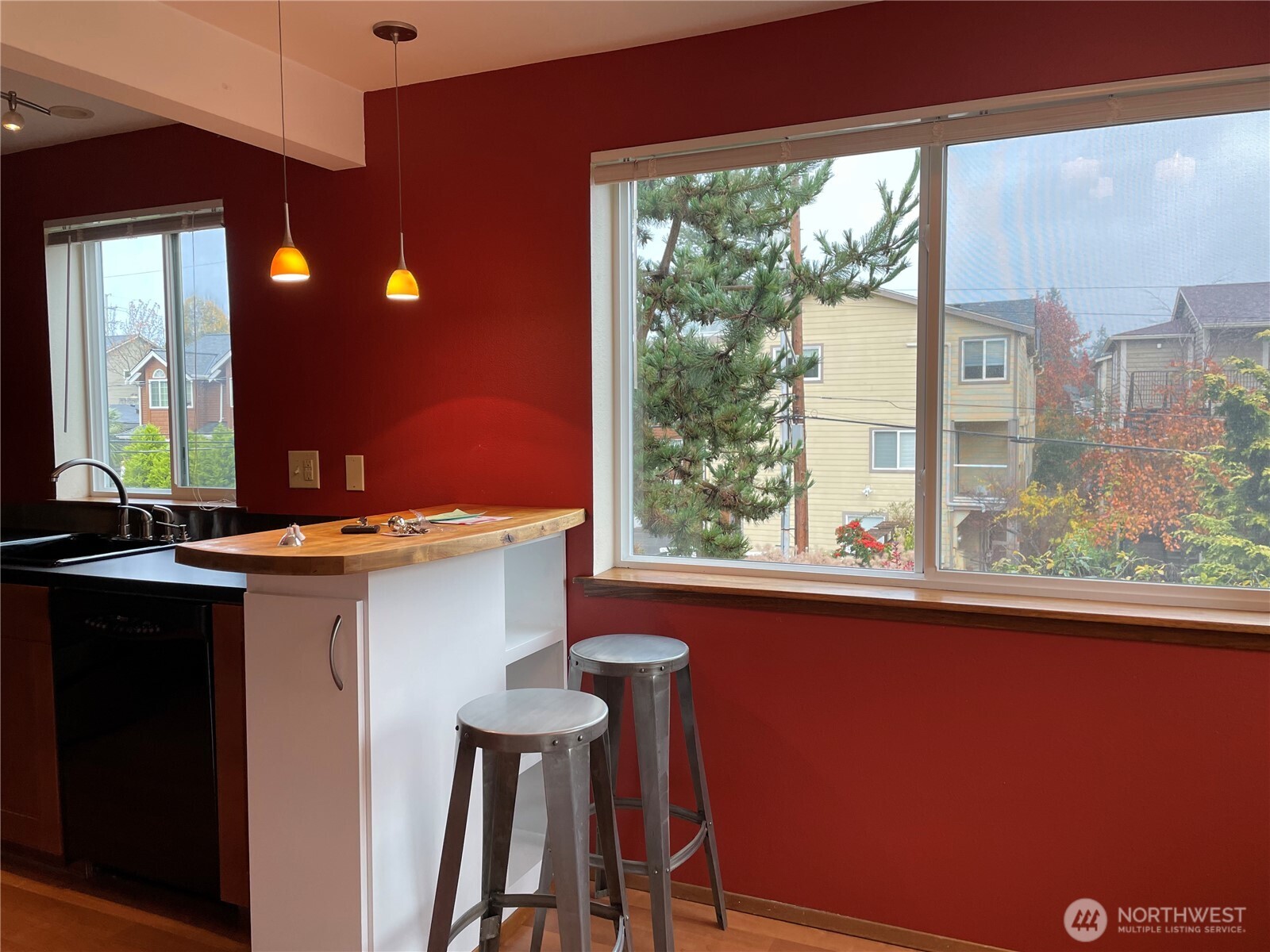 731 N 94th Street #8, Seattle, WA 98103