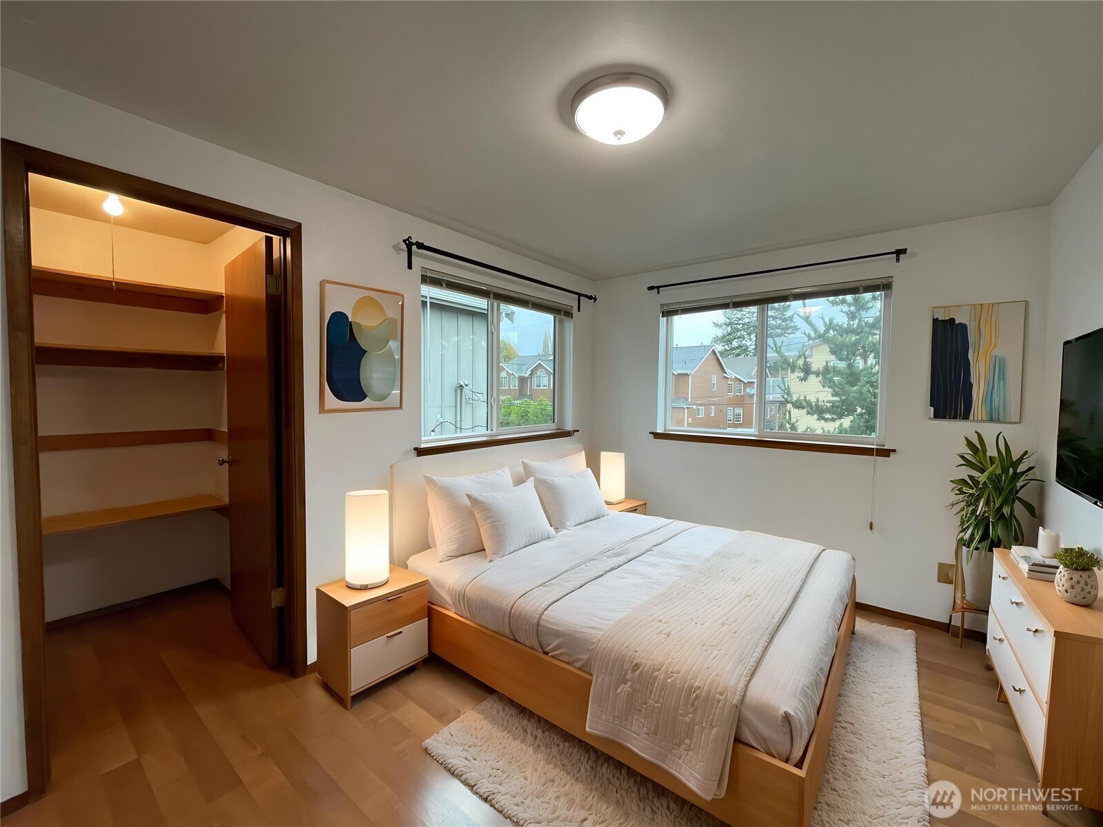 731 N 94th Street #8, Seattle, WA 98103