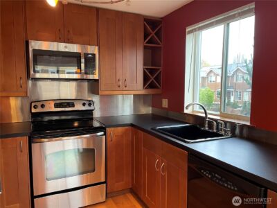 731 N 94th Street #8, Seattle, WA 98103 - Photo 9