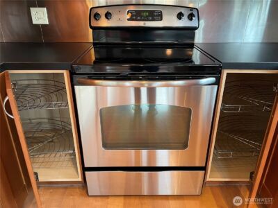 731 N 94th Street #8, Seattle, WA 98103 - Photo 11