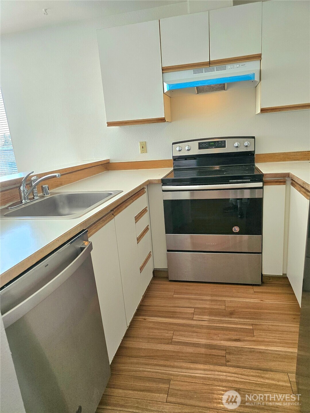 3022 SW Bradford Street #210, Seattle, WA 98126