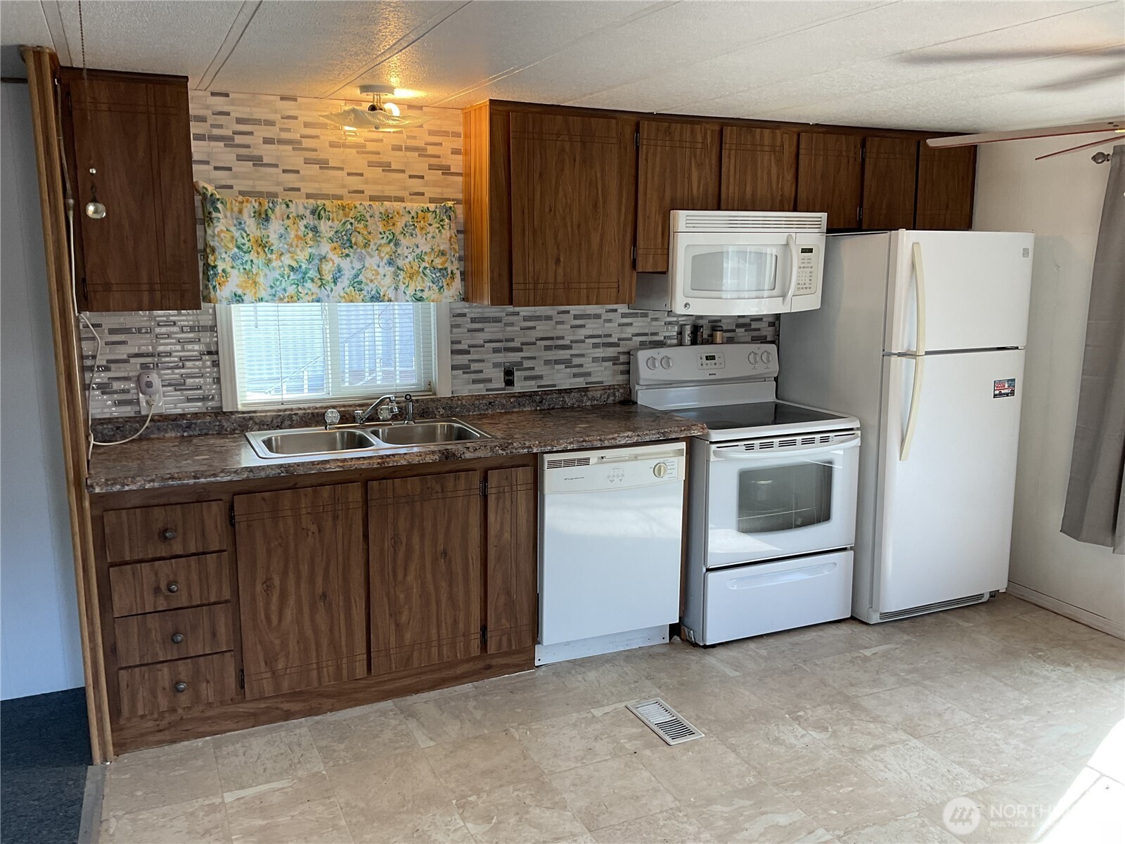 5629 113th Avenue E #64, Puyallup, WA 98372