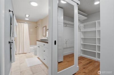 790 Madison Avenue N, Bainbridge Island, WA 98110 - Photo 25