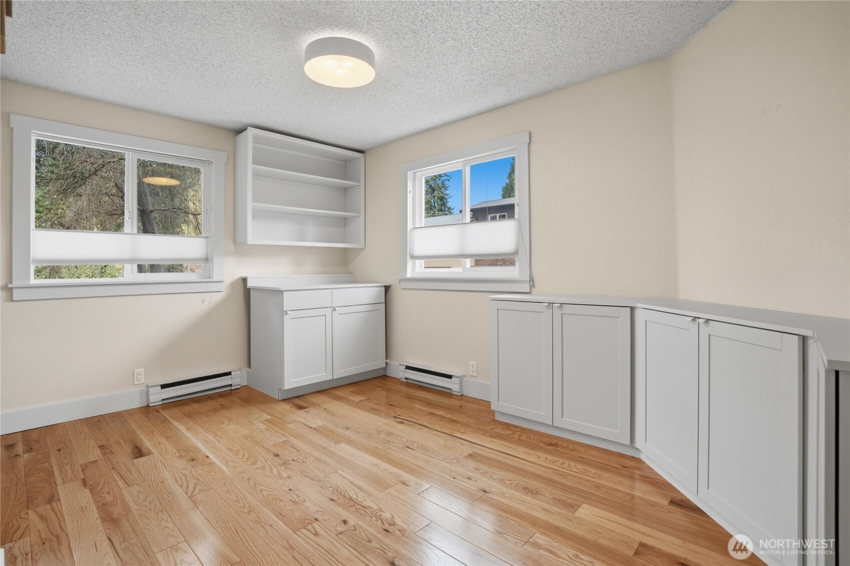 790 Madison Avenue N, Bainbridge Island, WA 98110