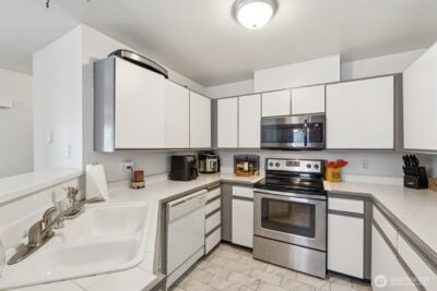 9210 Market Place #H201, Lake Stevens, WA 98258 - Photo 9