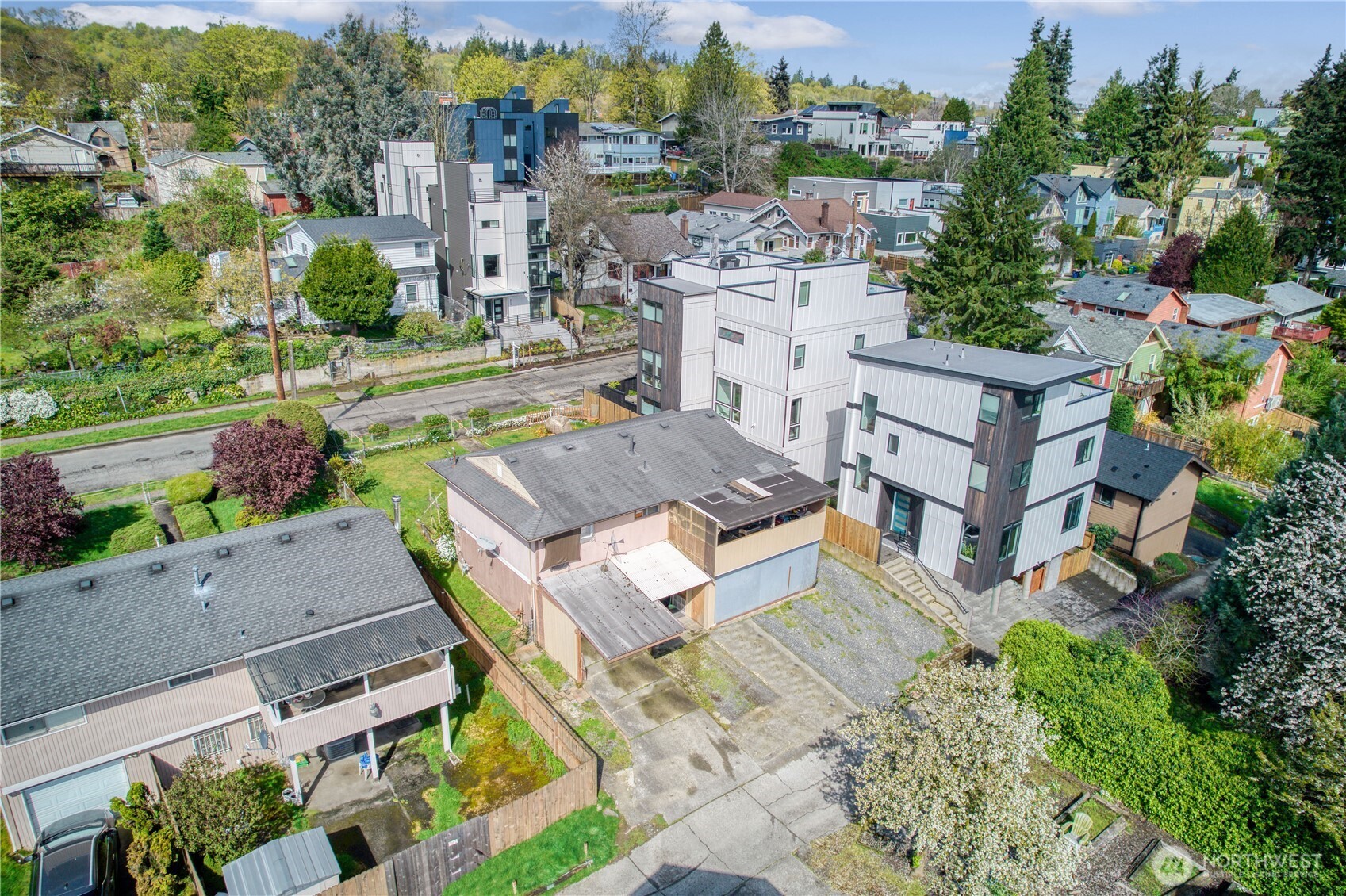 4560 34th Avenue S, Seattle, WA 98118