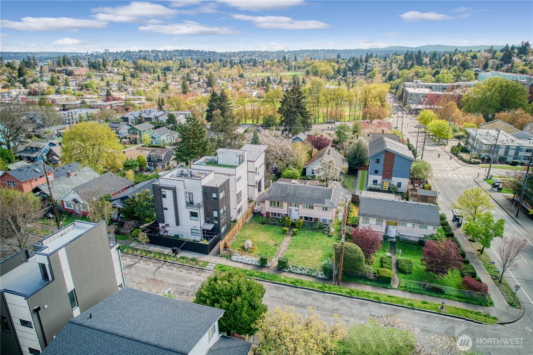 4560 34th Avenue S, Seattle, WA 98118