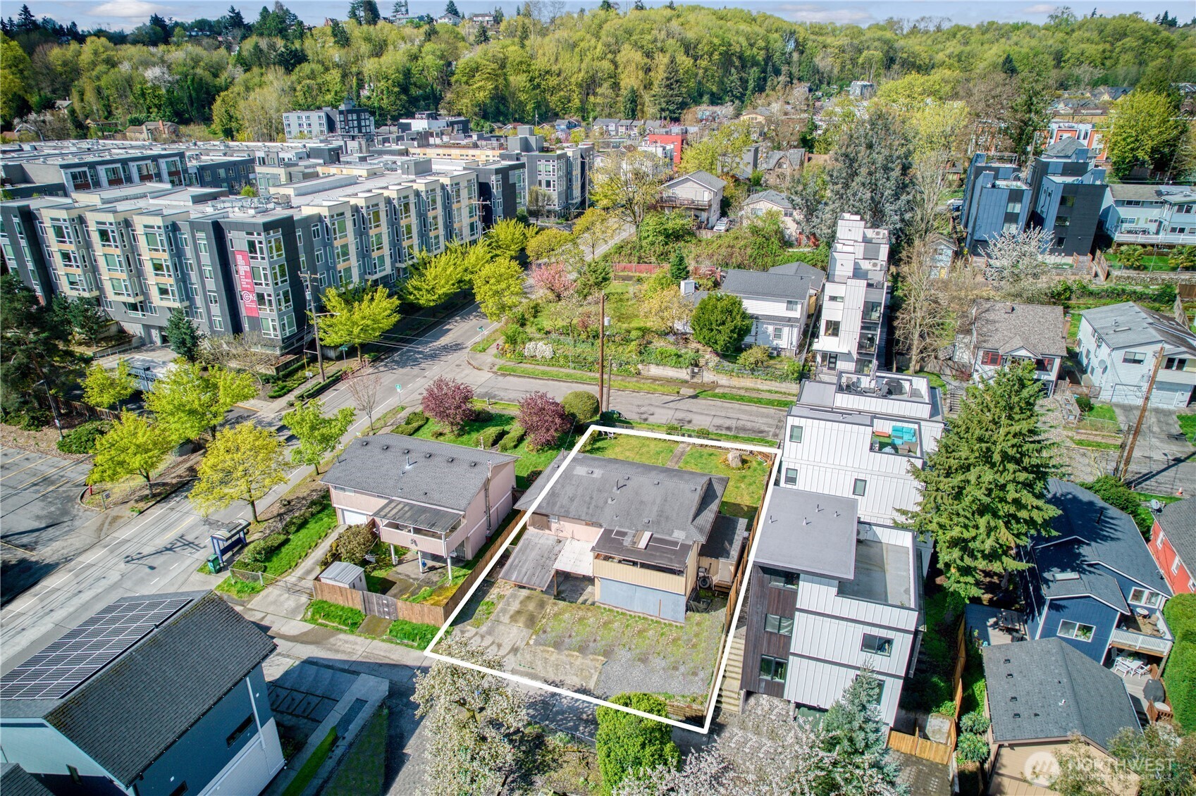 4560 34th Avenue S, Seattle, WA 98118