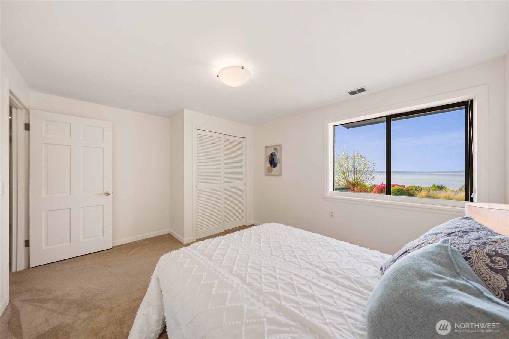 10248 Richwood Avenue NW, Seattle, WA 98177