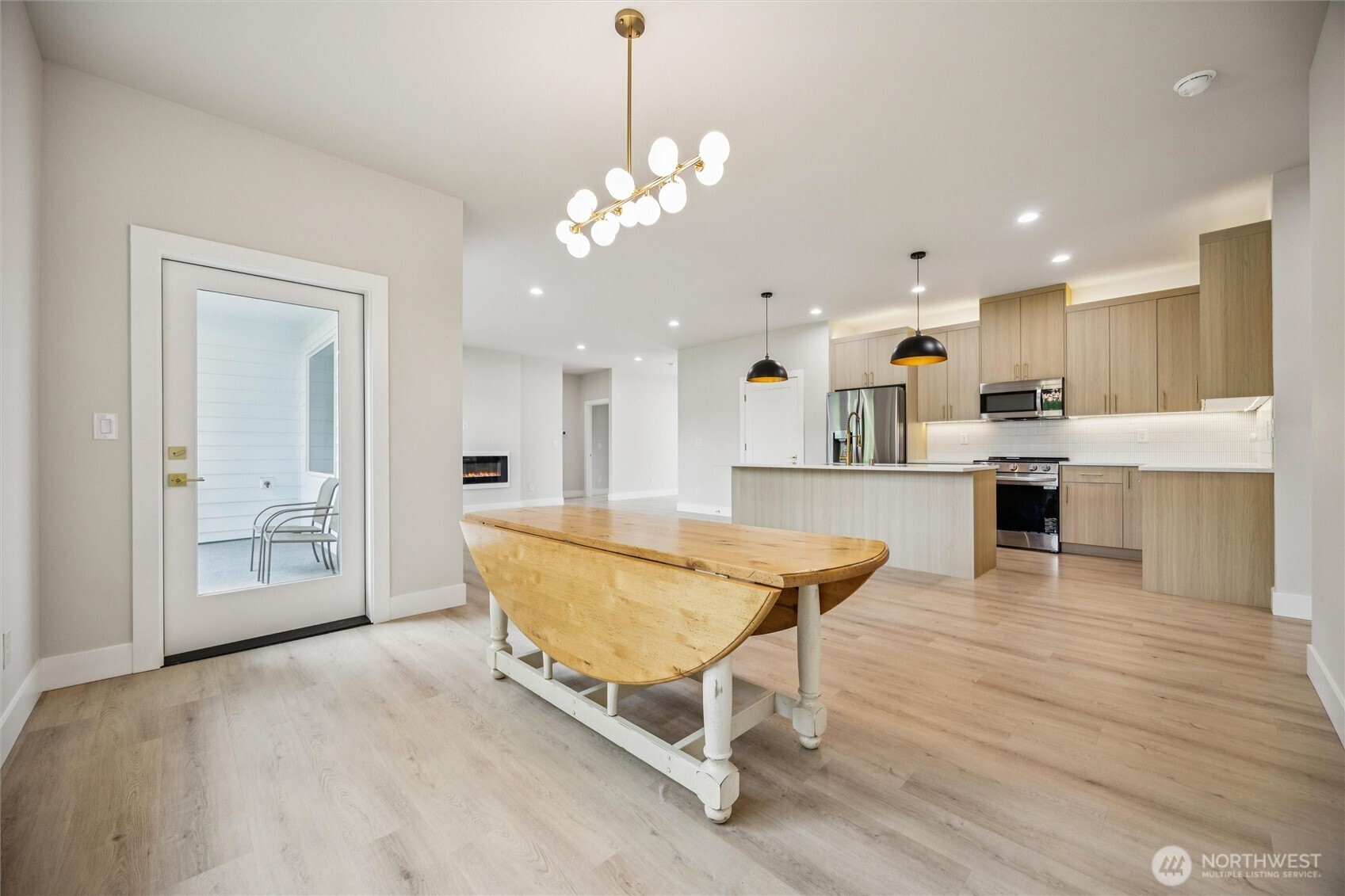 937 Edinburgh Court , Kelso, WA 98626