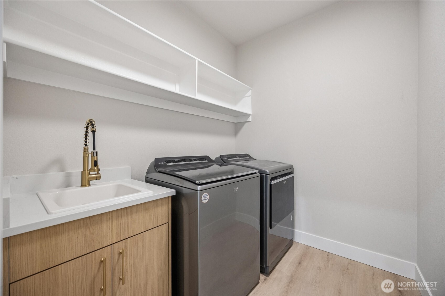 937 Edinburgh Court , Kelso, WA 98626