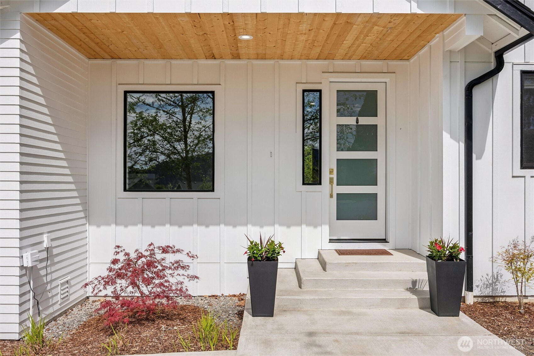 937 Edinburgh Court , Kelso, WA 98626