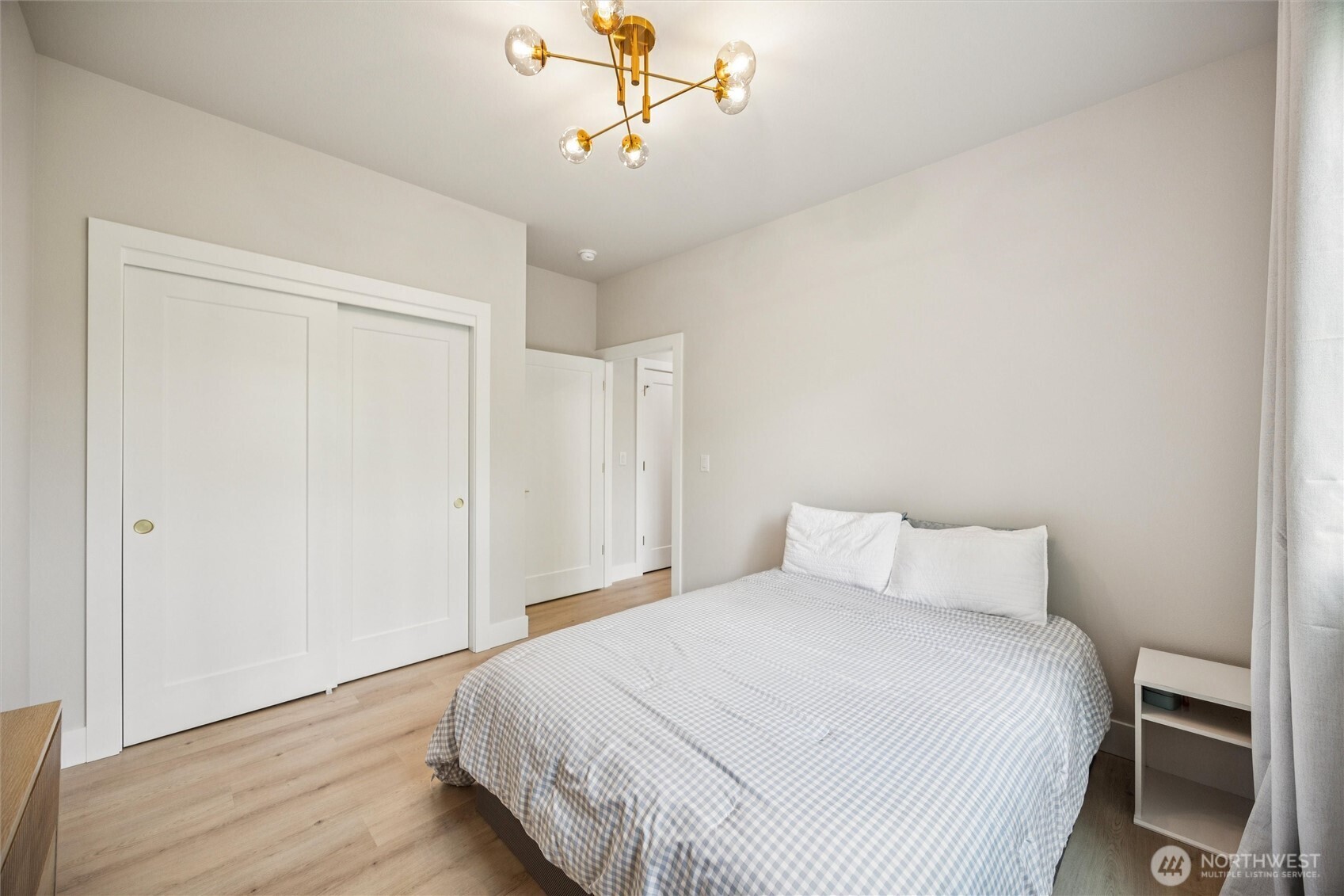 937 Edinburgh Court , Kelso, WA 98626