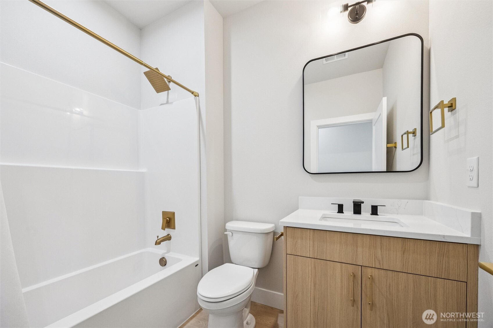 937 Edinburgh Court , Kelso, WA 98626