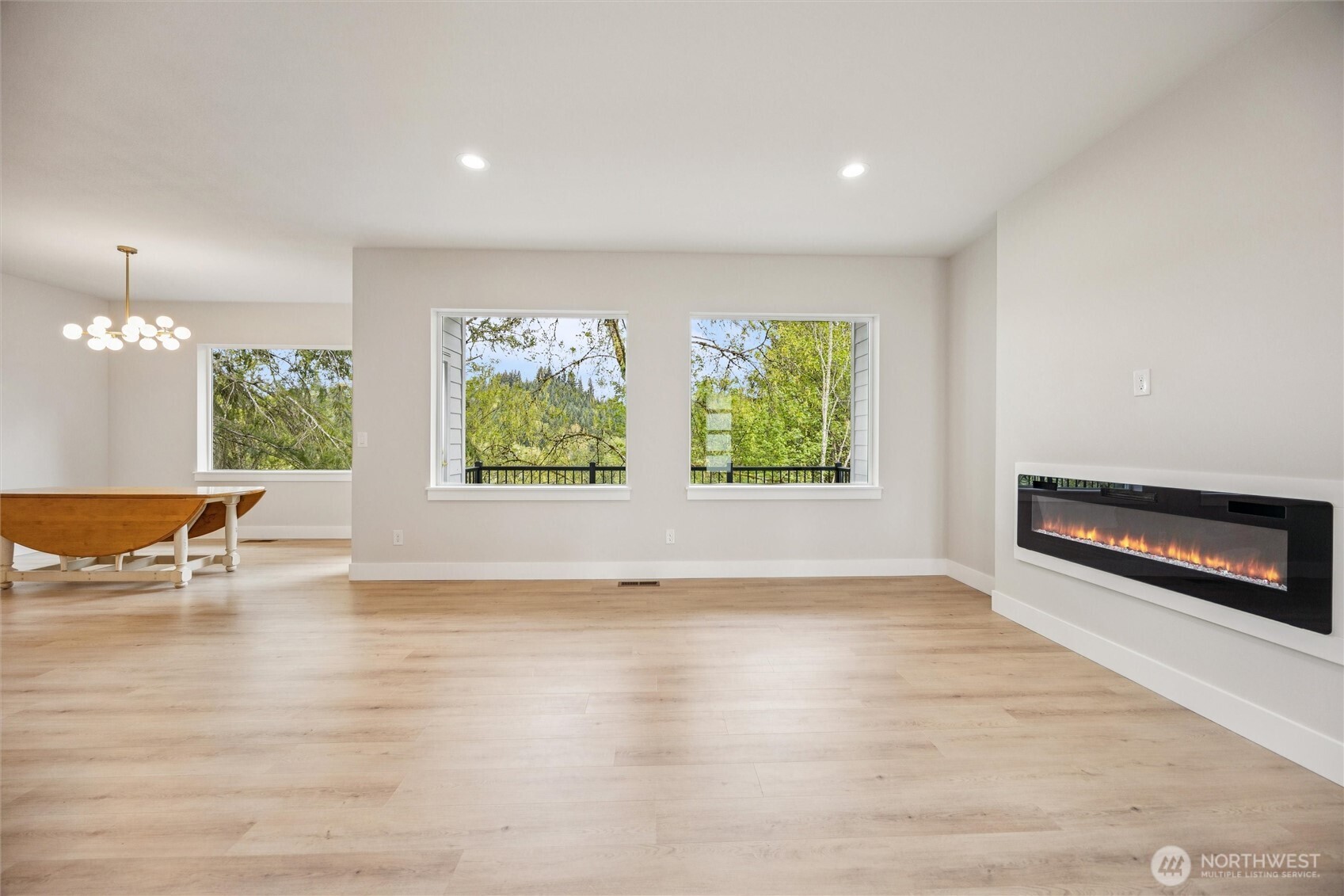 937 Edinburgh Court , Kelso, WA 98626