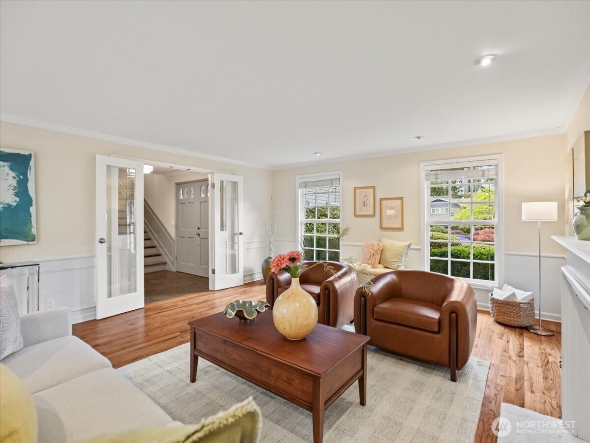 8255 SE 59th Street , Mercer Island, WA 98040