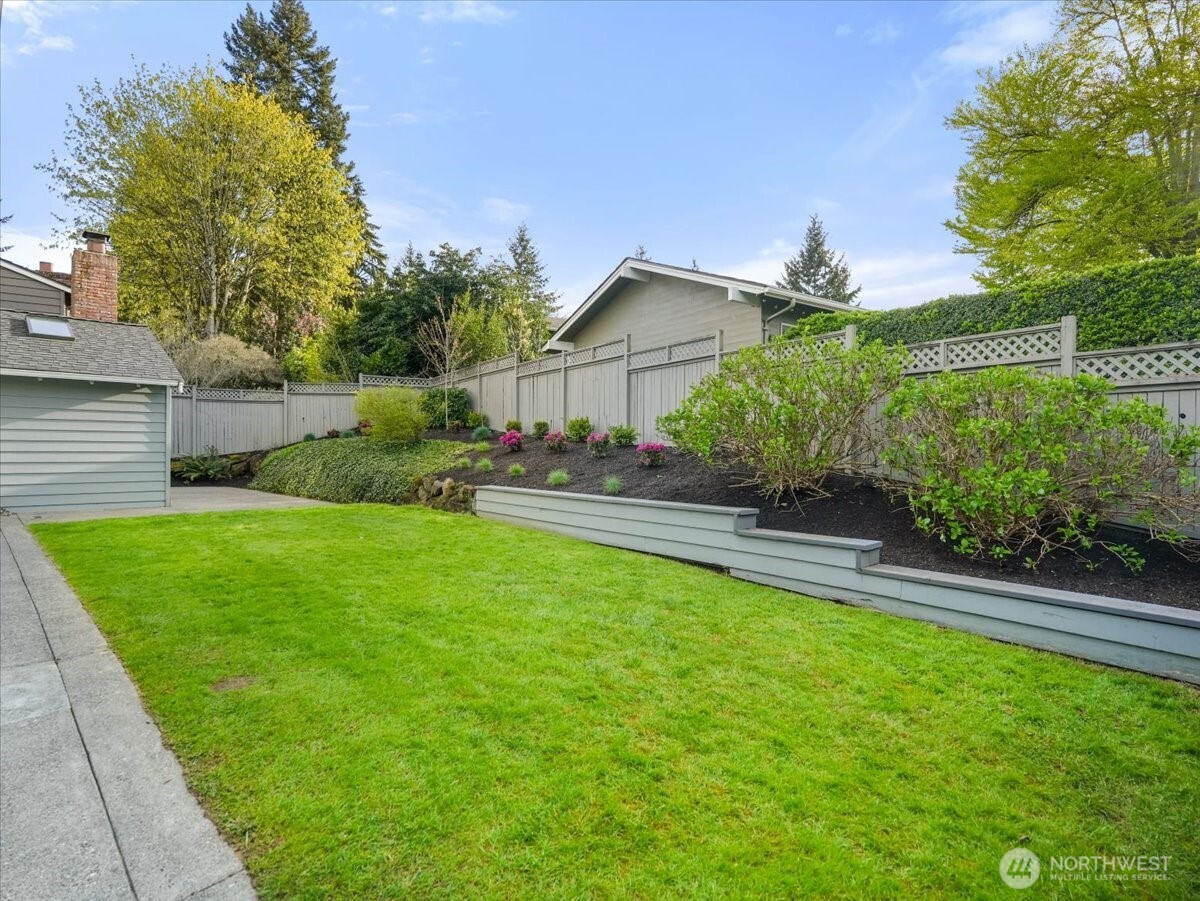 8255 SE 59th Street , Mercer Island, WA 98040