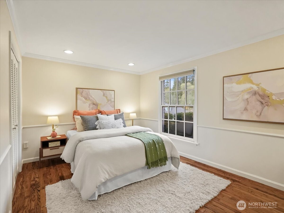 8255 SE 59th Street , Mercer Island, WA 98040