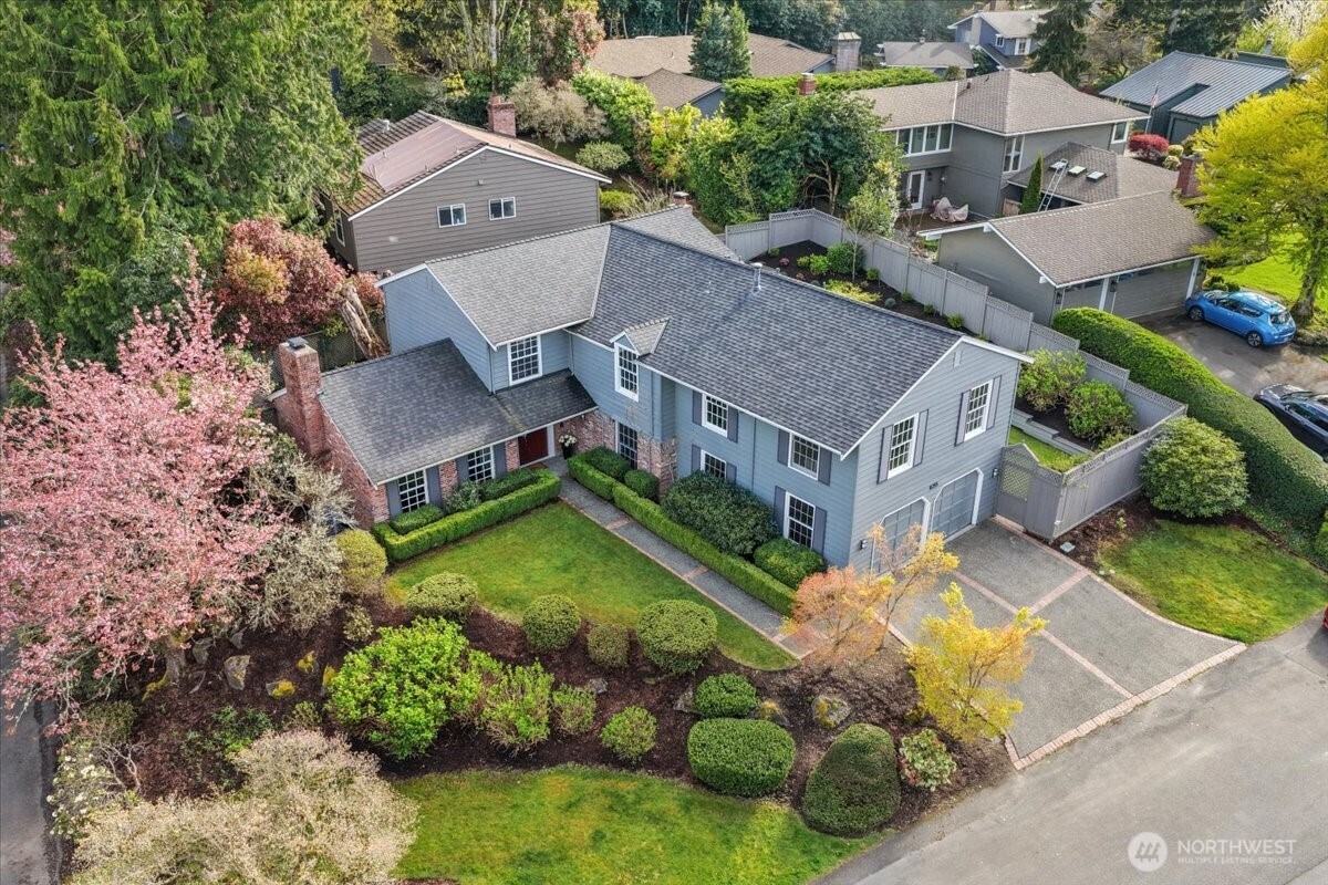 8255 SE 59th Street , Mercer Island, WA 98040