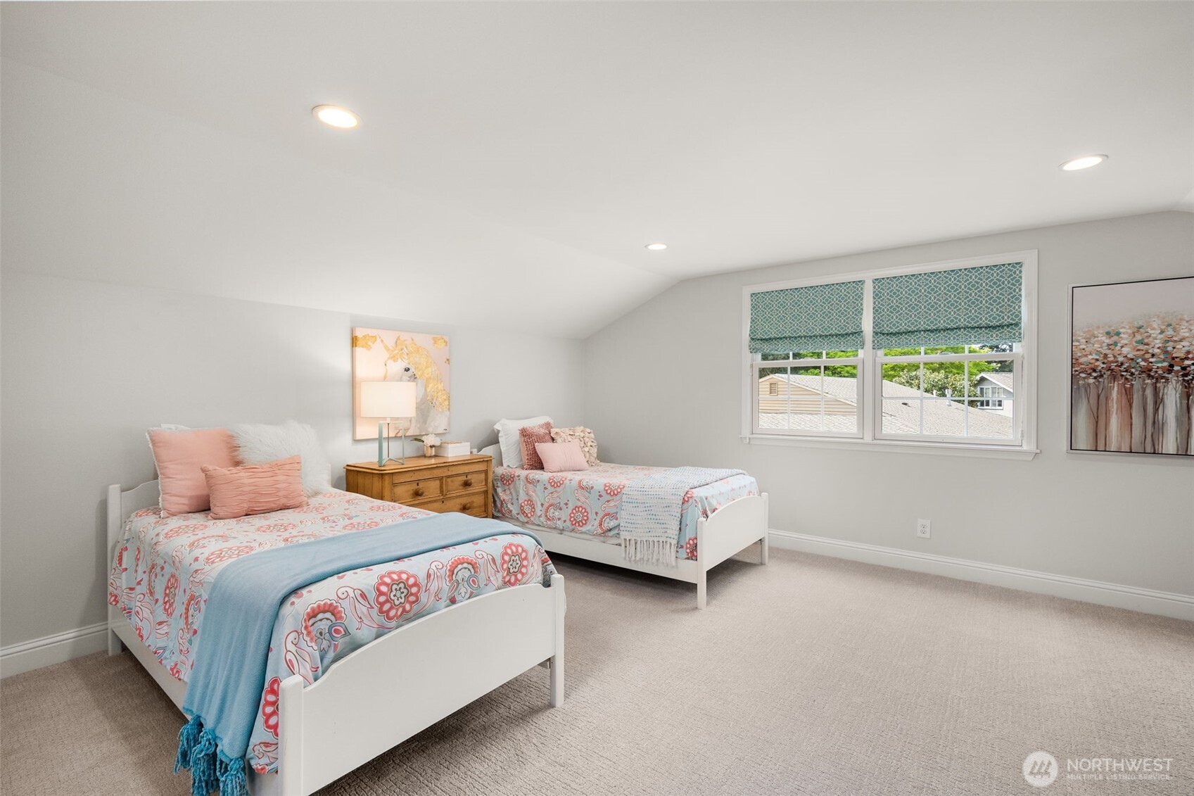 8421 SE 72nd Place , Mercer Island, WA 98040