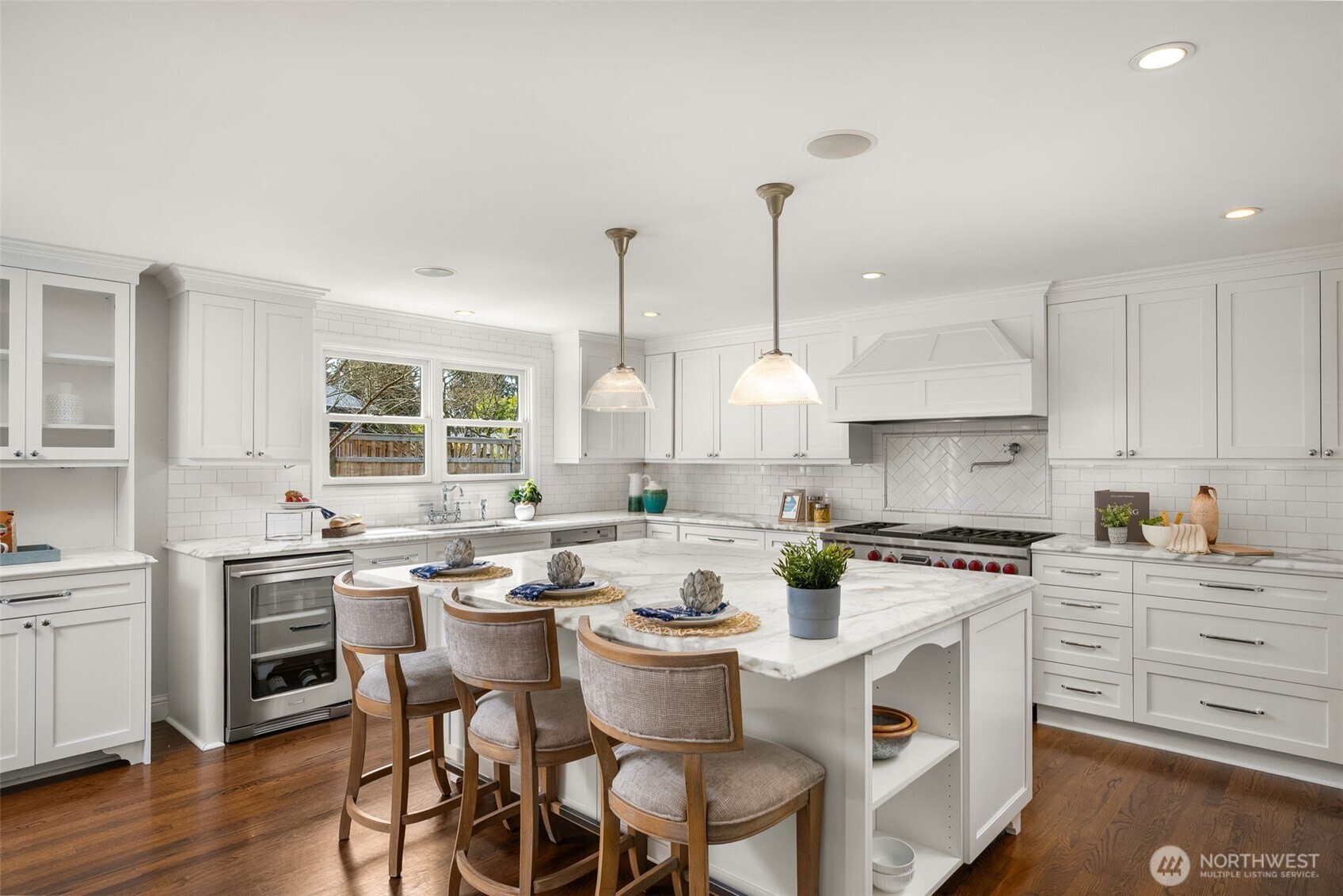 8421 SE 72nd Place , Mercer Island, WA 98040