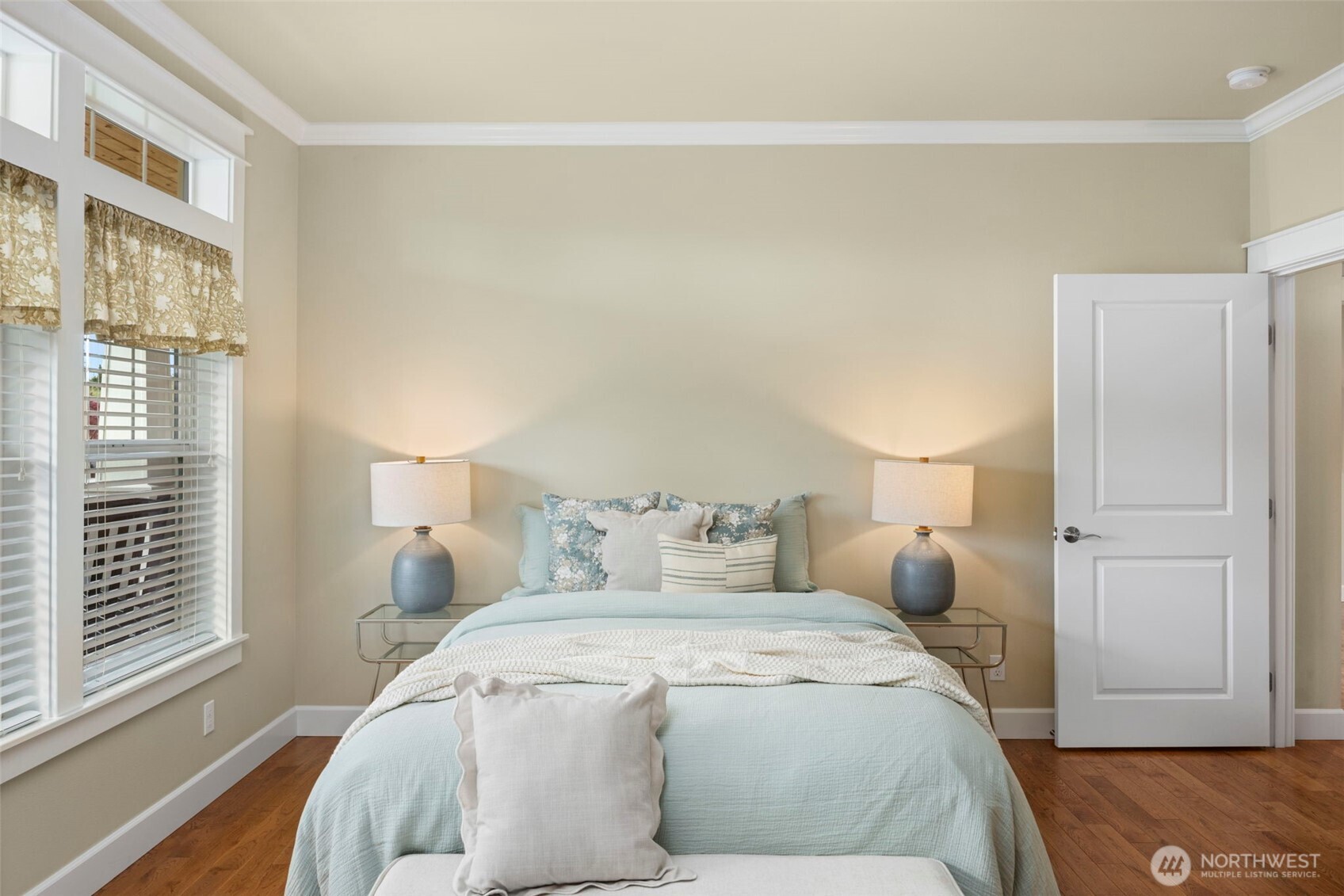 6493 White Peaks Lane NW, Bremerton, WA 98311