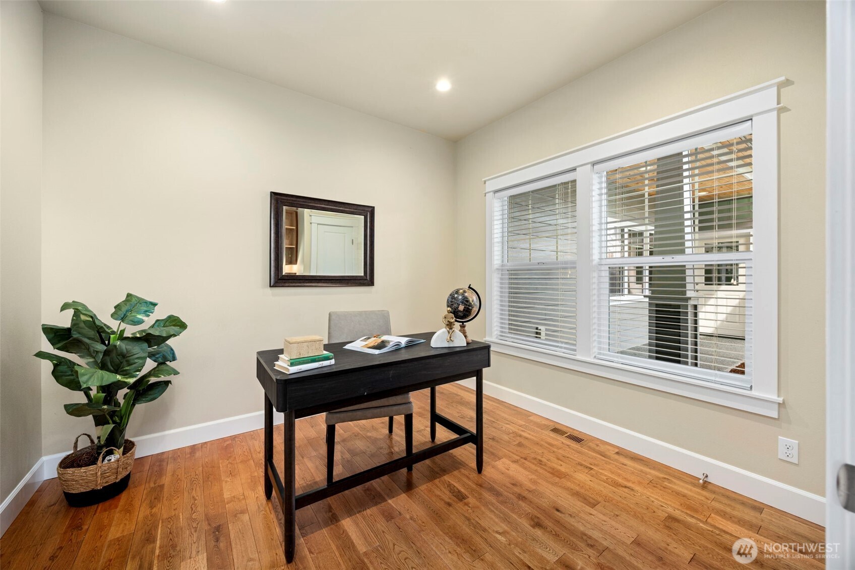 6493 White Peaks Lane NW, Bremerton, WA 98311