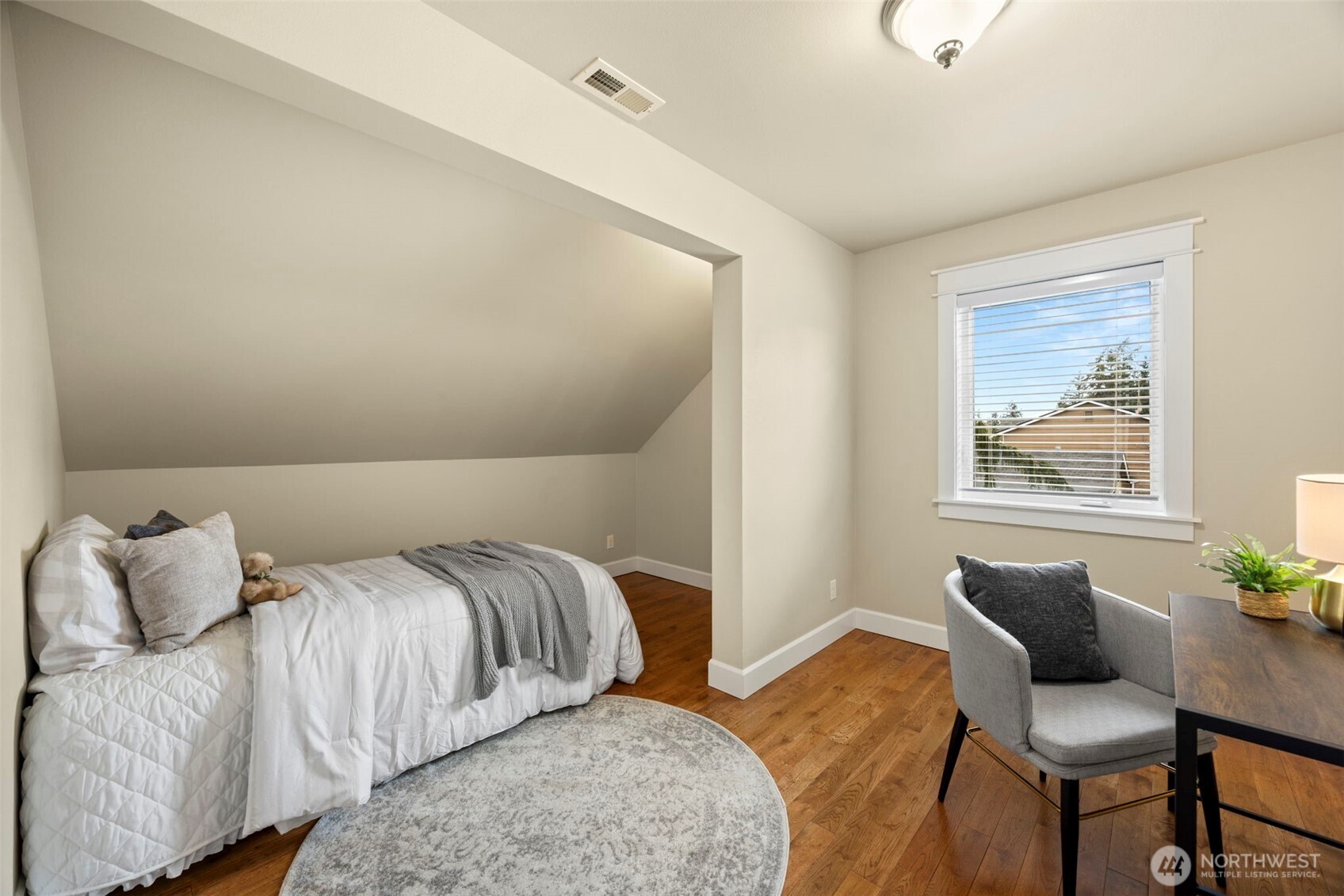 6493 White Peaks Lane NW, Bremerton, WA 98311