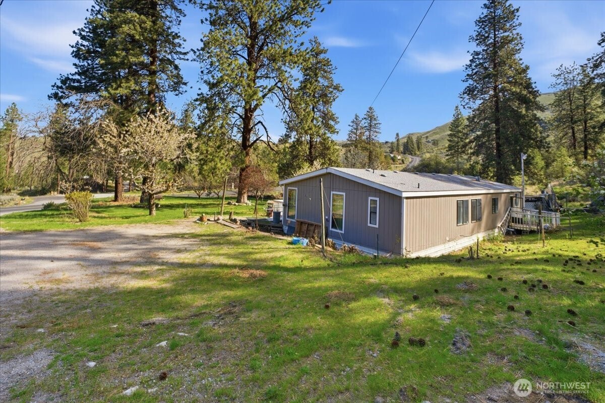 5 Mountain Spring Road , Orondo, WA 98843