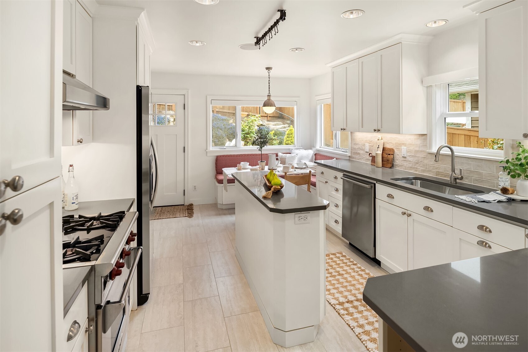 4426 3rd Avenue NW, Seattle, WA 98107