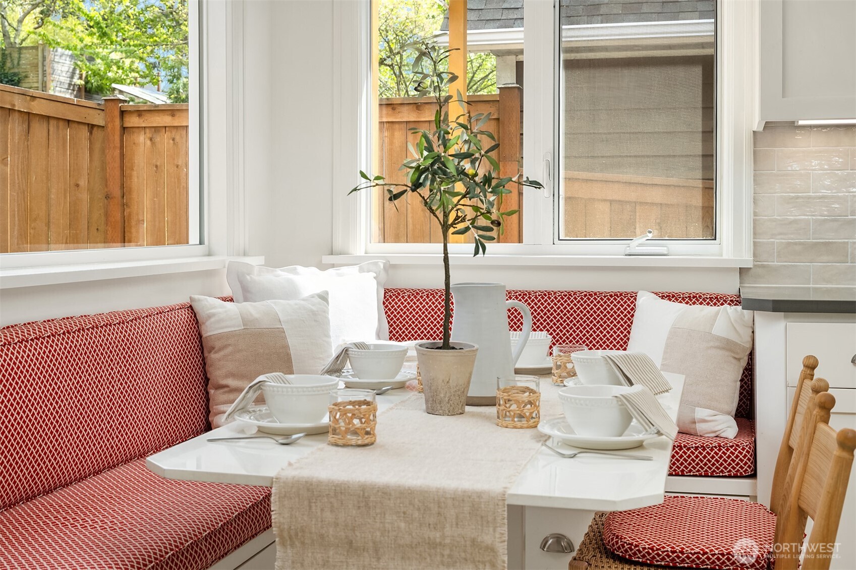 4426 3rd Avenue NW, Seattle, WA 98107