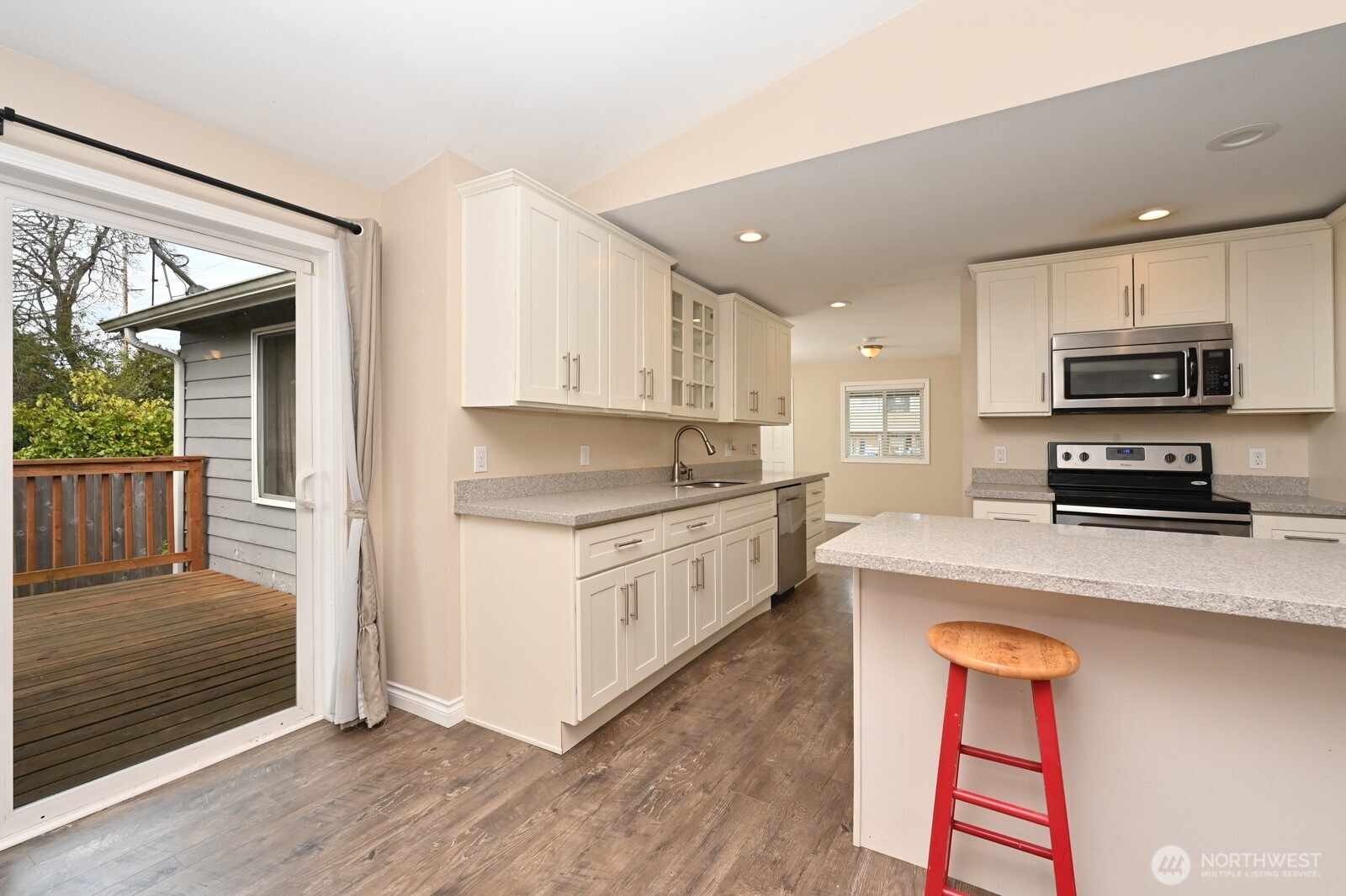 6522 Steilacoom Boulevard SW, Lakewood, WA 98499