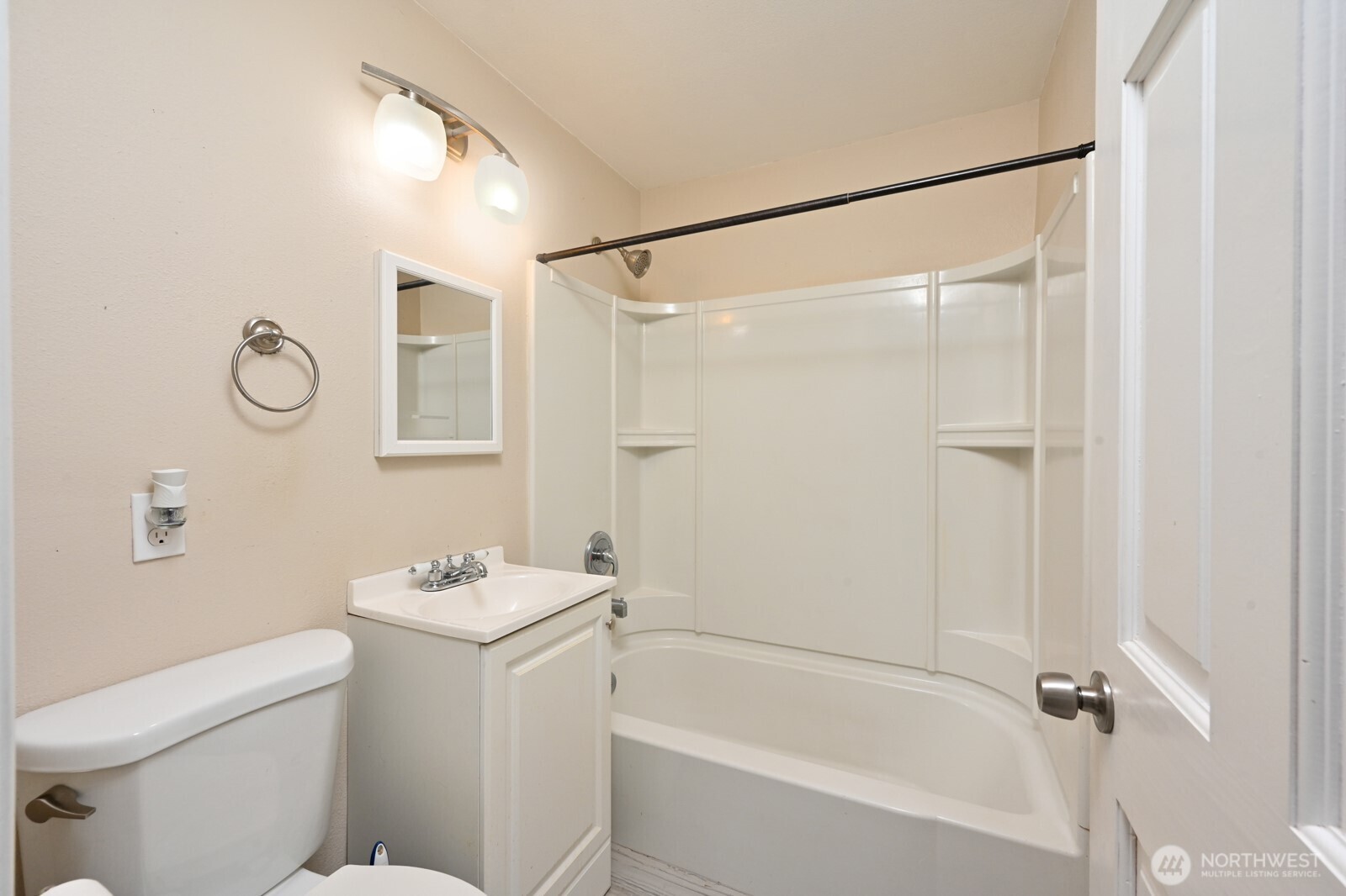 6522 Steilacoom Boulevard SW, Lakewood, WA 98499