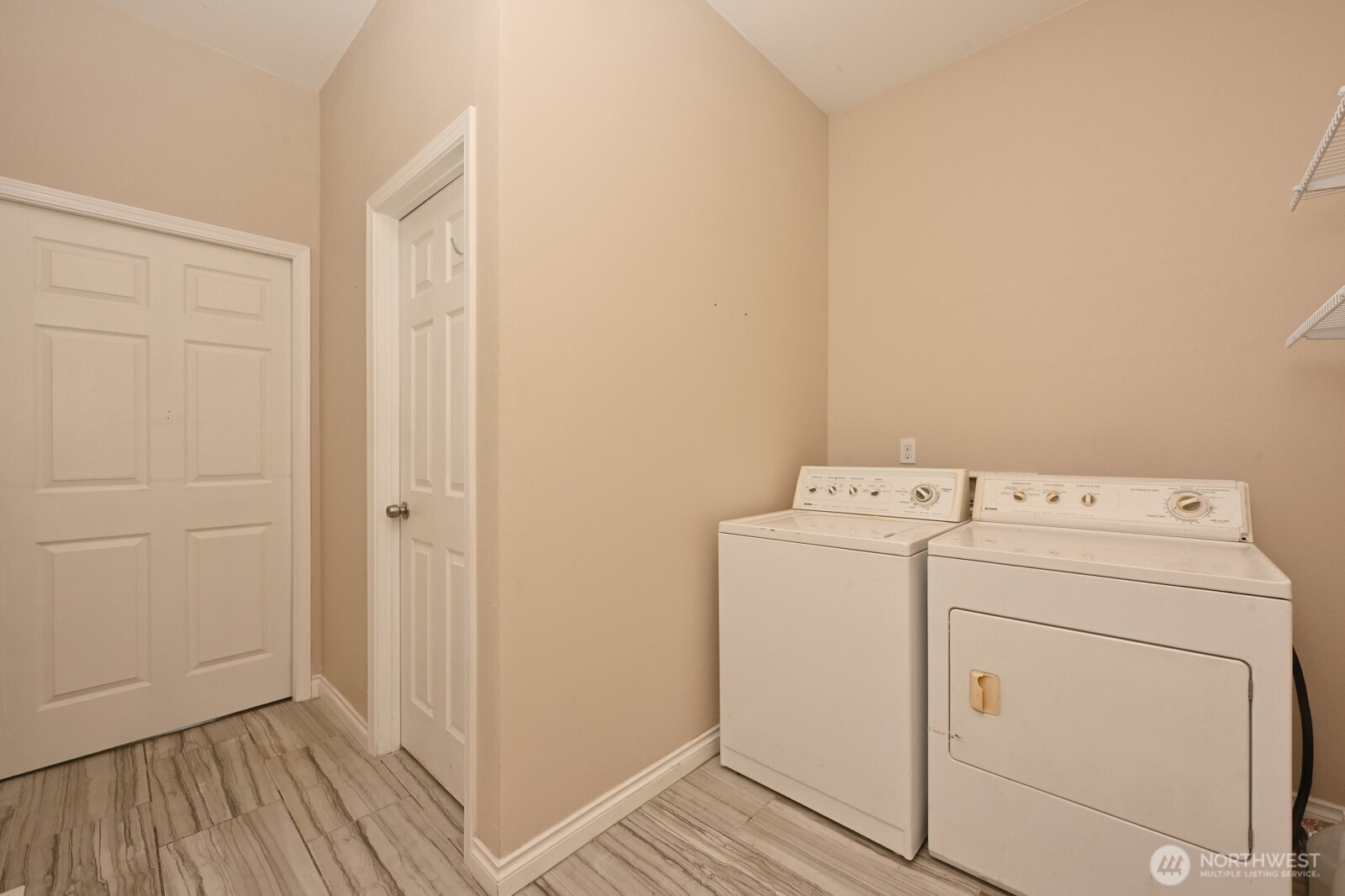 6522 Steilacoom Boulevard SW, Lakewood, WA 98499