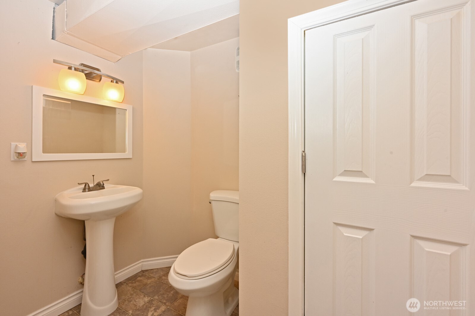 6522 Steilacoom Boulevard SW, Lakewood, WA 98499