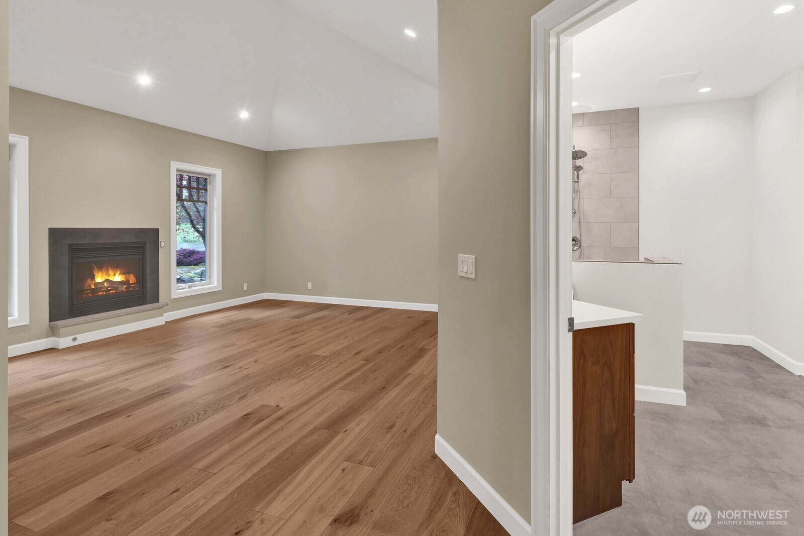 8784 Goshawk Road , Blaine, WA 98230