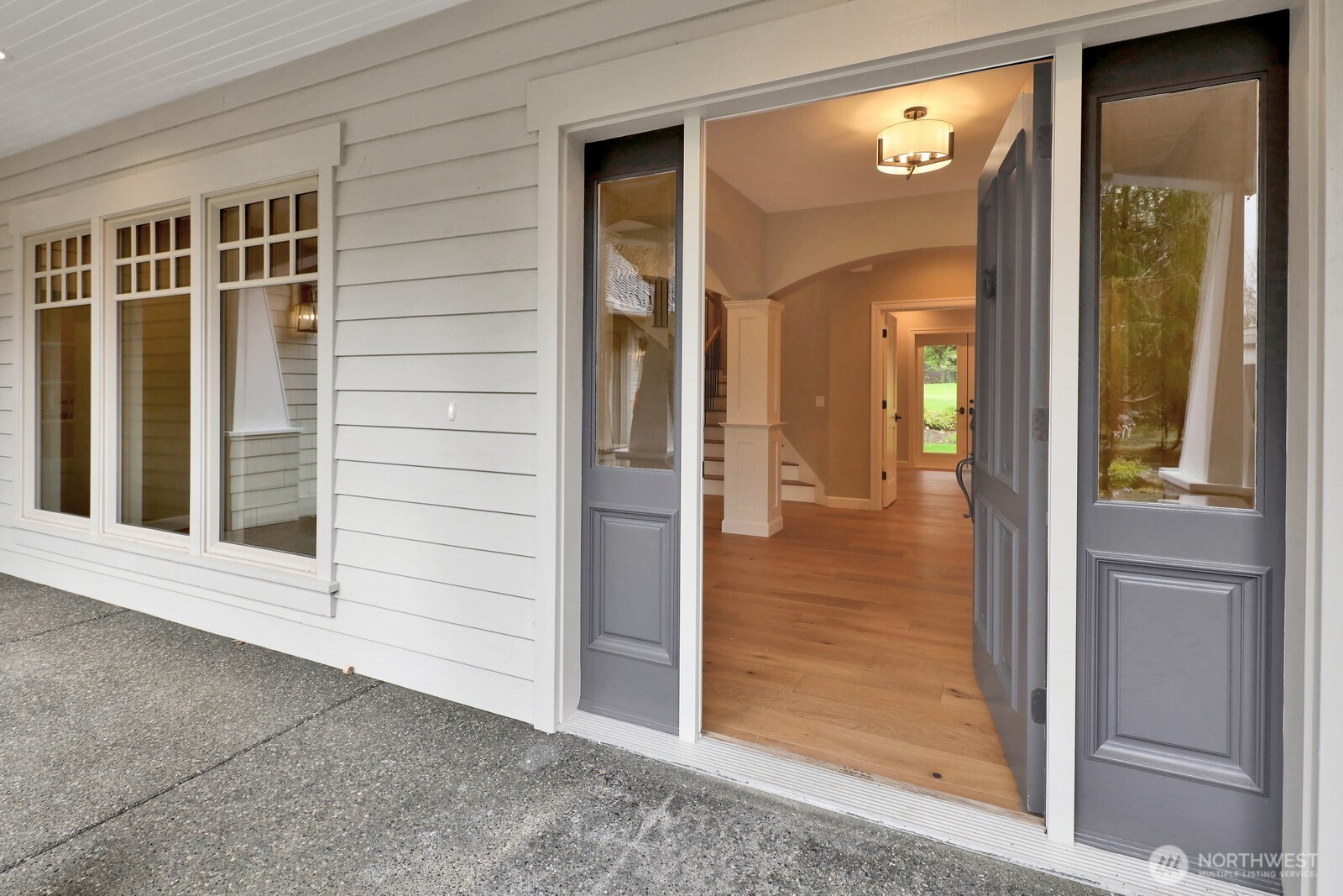 8784 Goshawk Road , Blaine, WA 98230