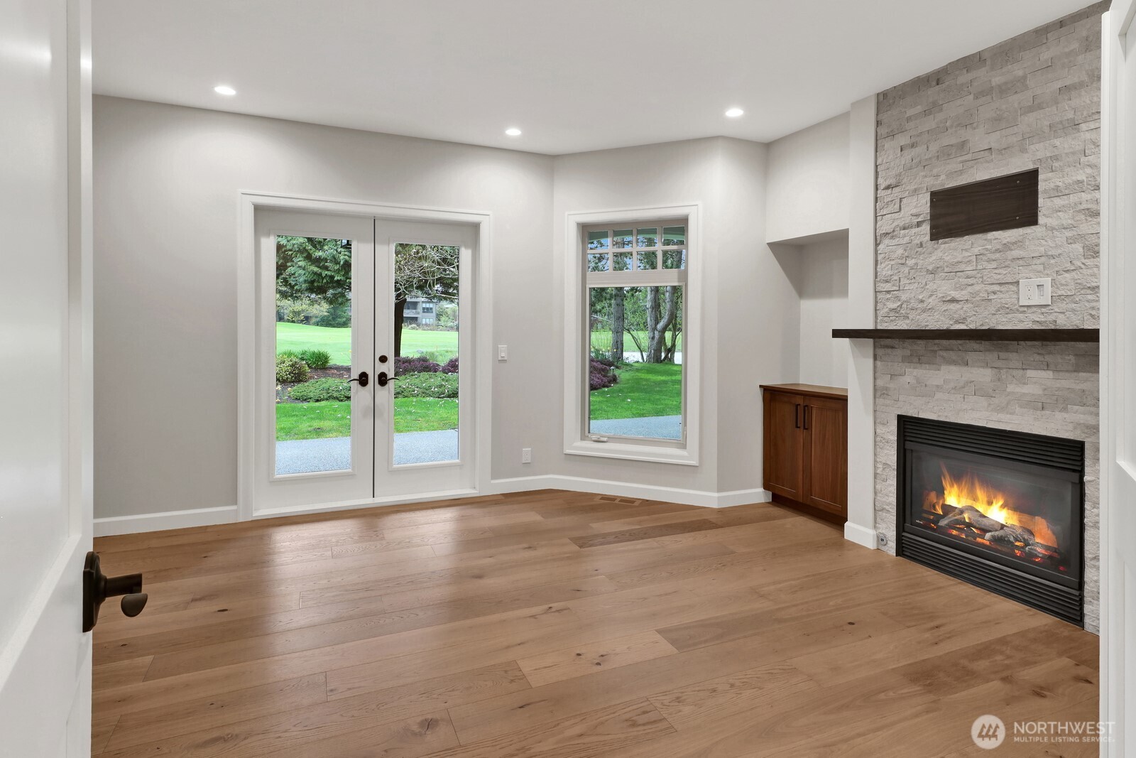 8784 Goshawk Road , Blaine, WA 98230