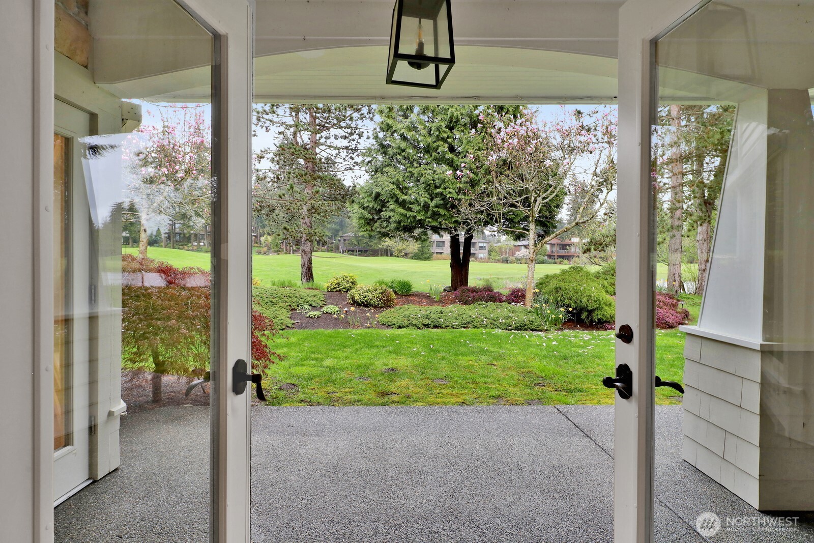 8784 Goshawk Road , Blaine, WA 98230