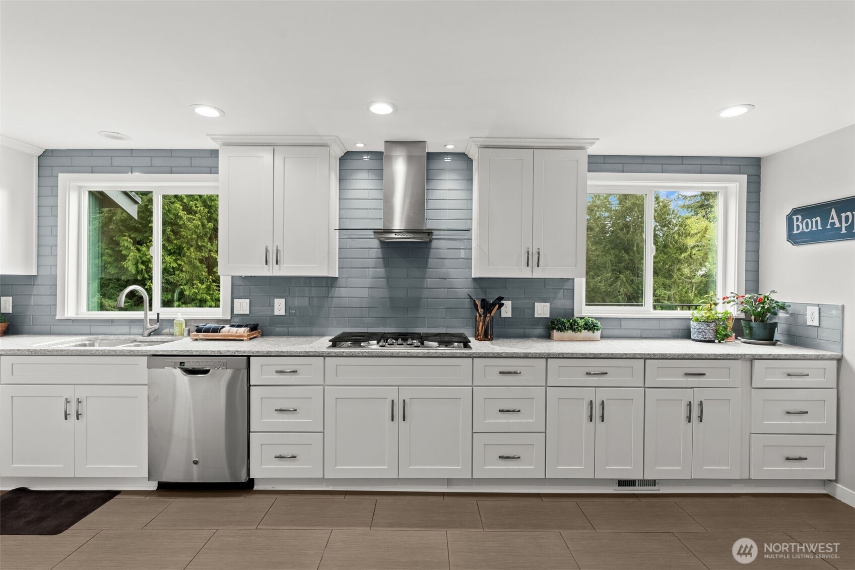 12915 Hallstrom Drive NW, Gig Harbor, WA 98332