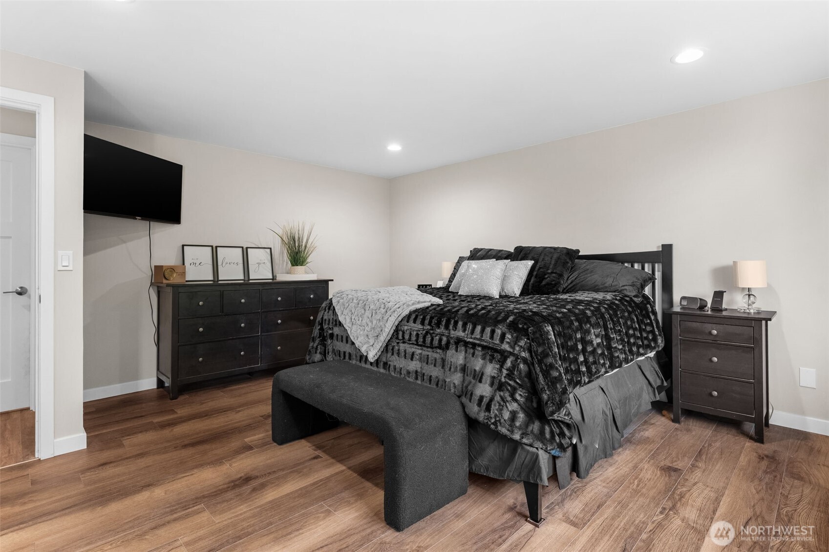 12915 Hallstrom Drive NW, Gig Harbor, WA 98332