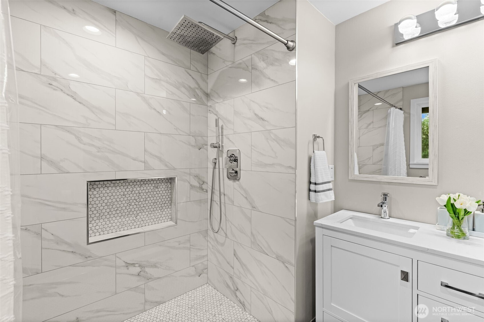 12915 Hallstrom Drive NW, Gig Harbor, WA 98332