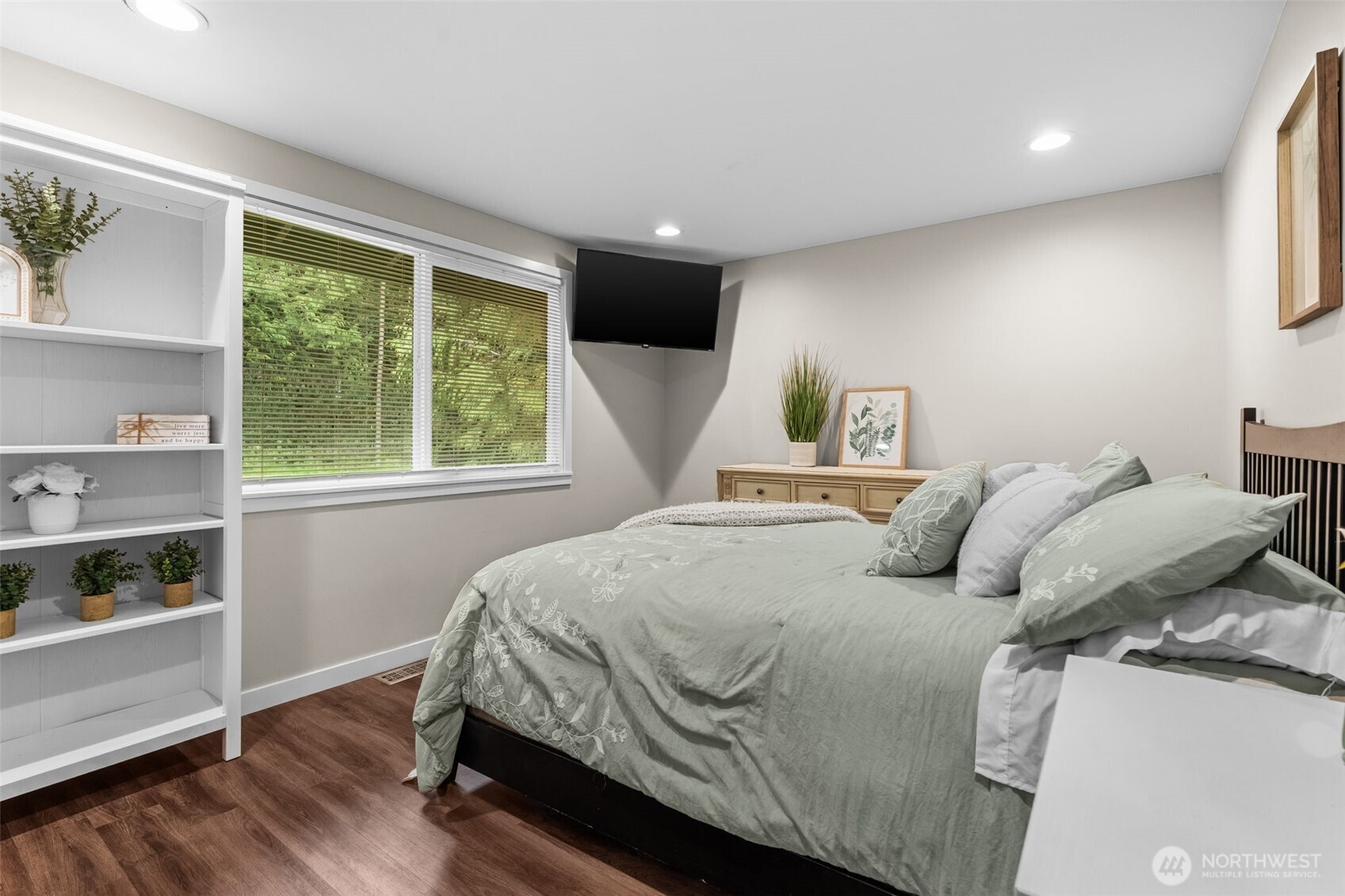 12915 Hallstrom Drive NW, Gig Harbor, WA 98332