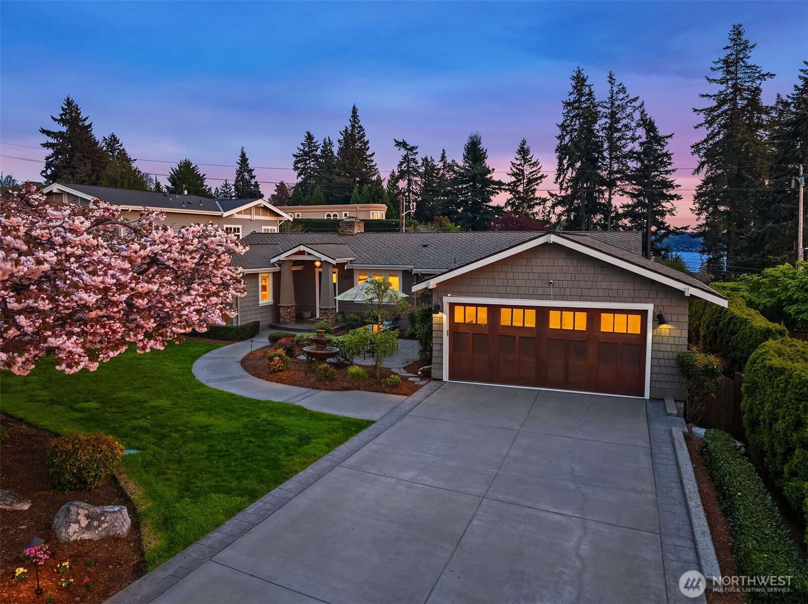 9359 Sunset Way , Bellevue, WA 98004