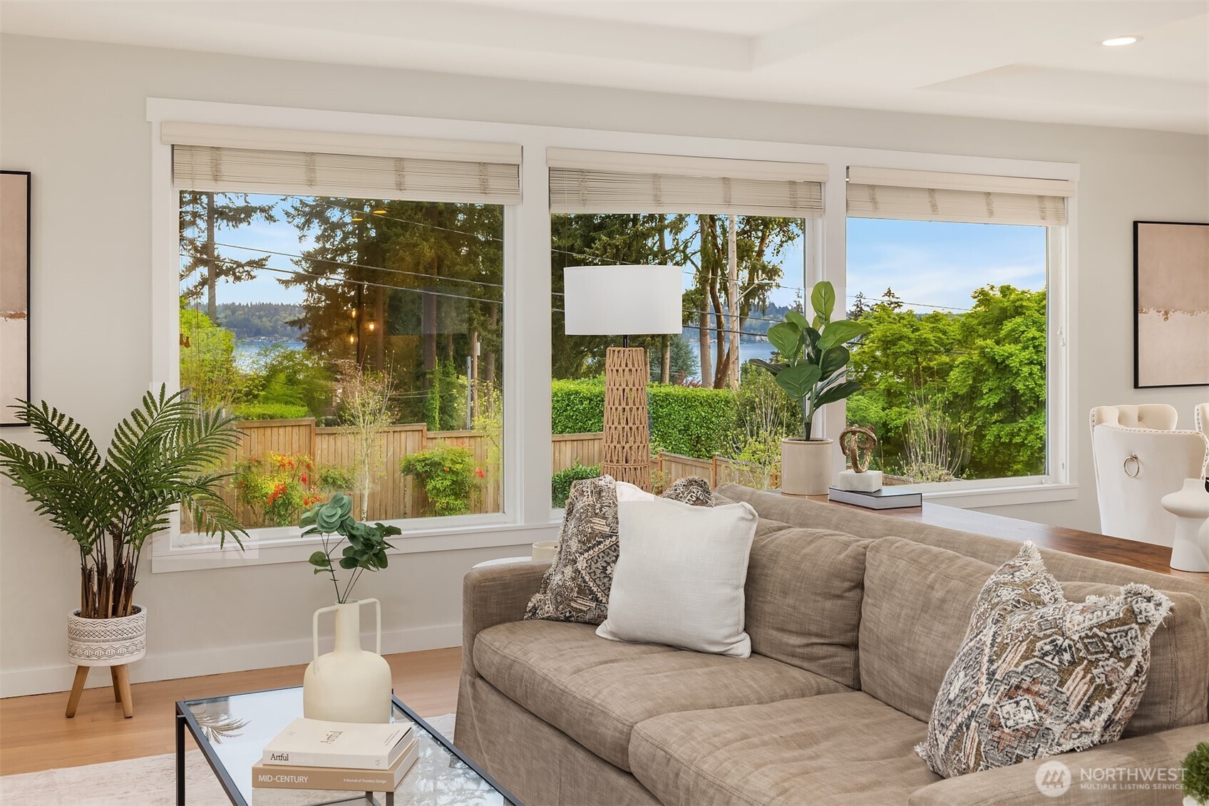 9359 Sunset Way , Bellevue, WA 98004