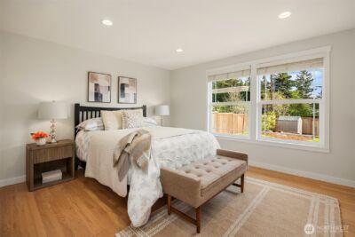 9359 Sunset Way , Bellevue, WA 98004 - Photo 18