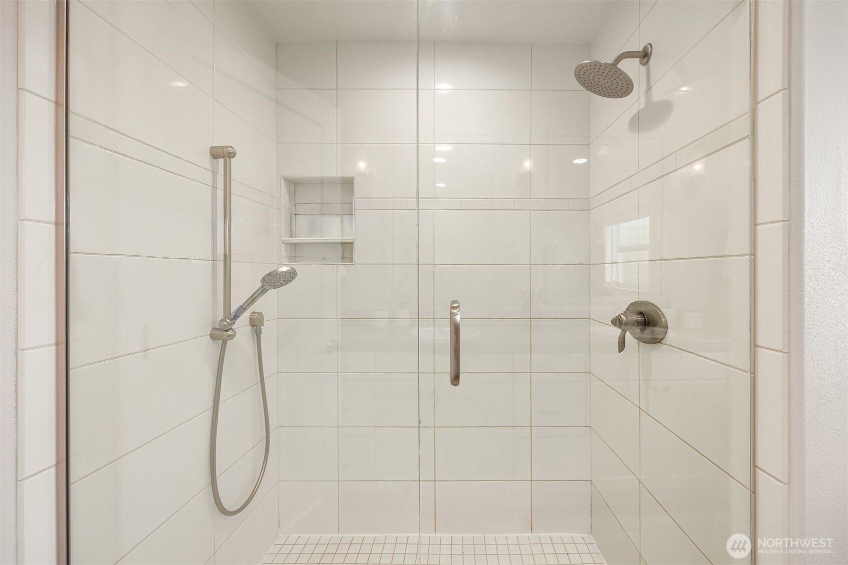 9359 Sunset Way , Bellevue, WA 98004