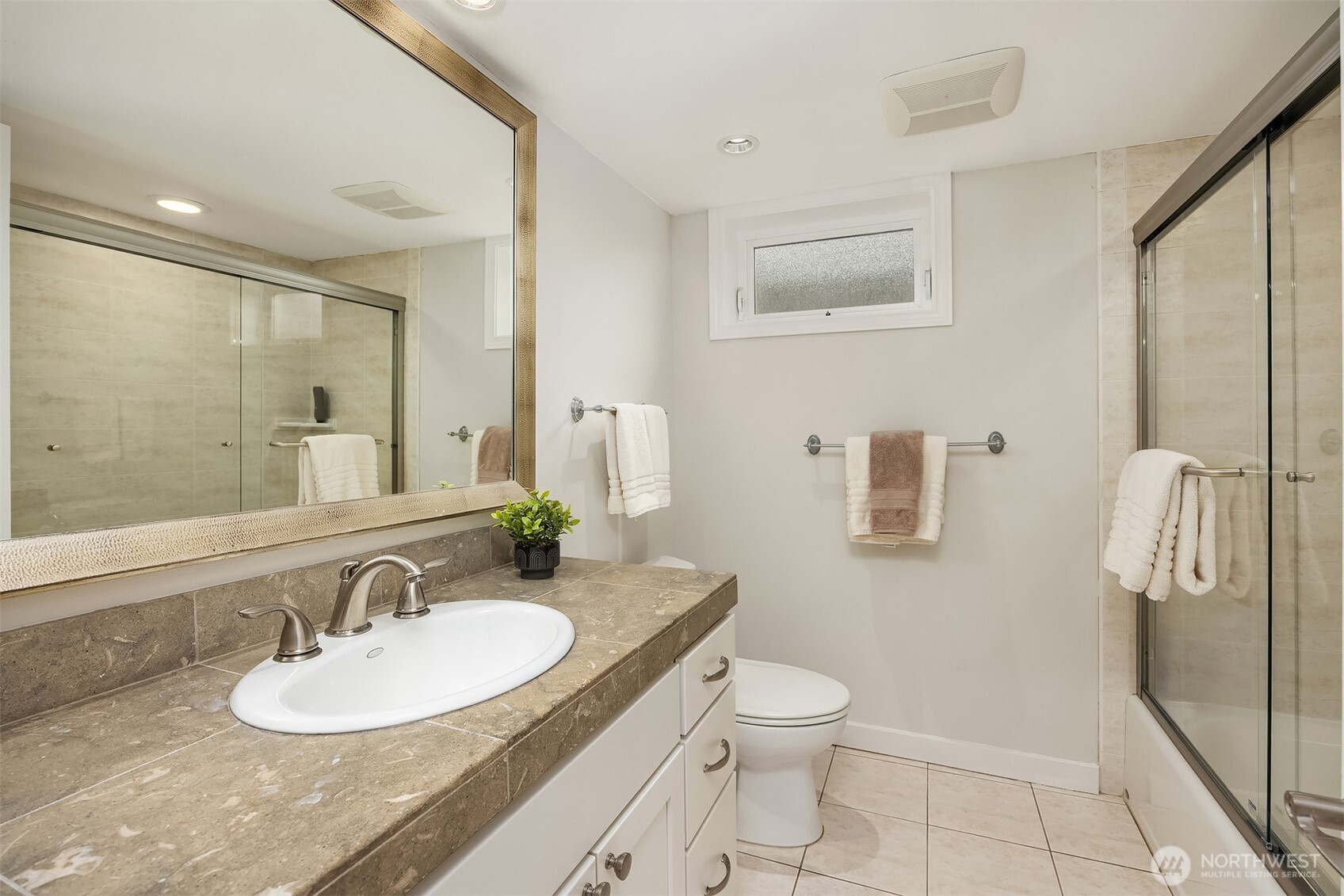 9359 Sunset Way , Bellevue, WA 98004