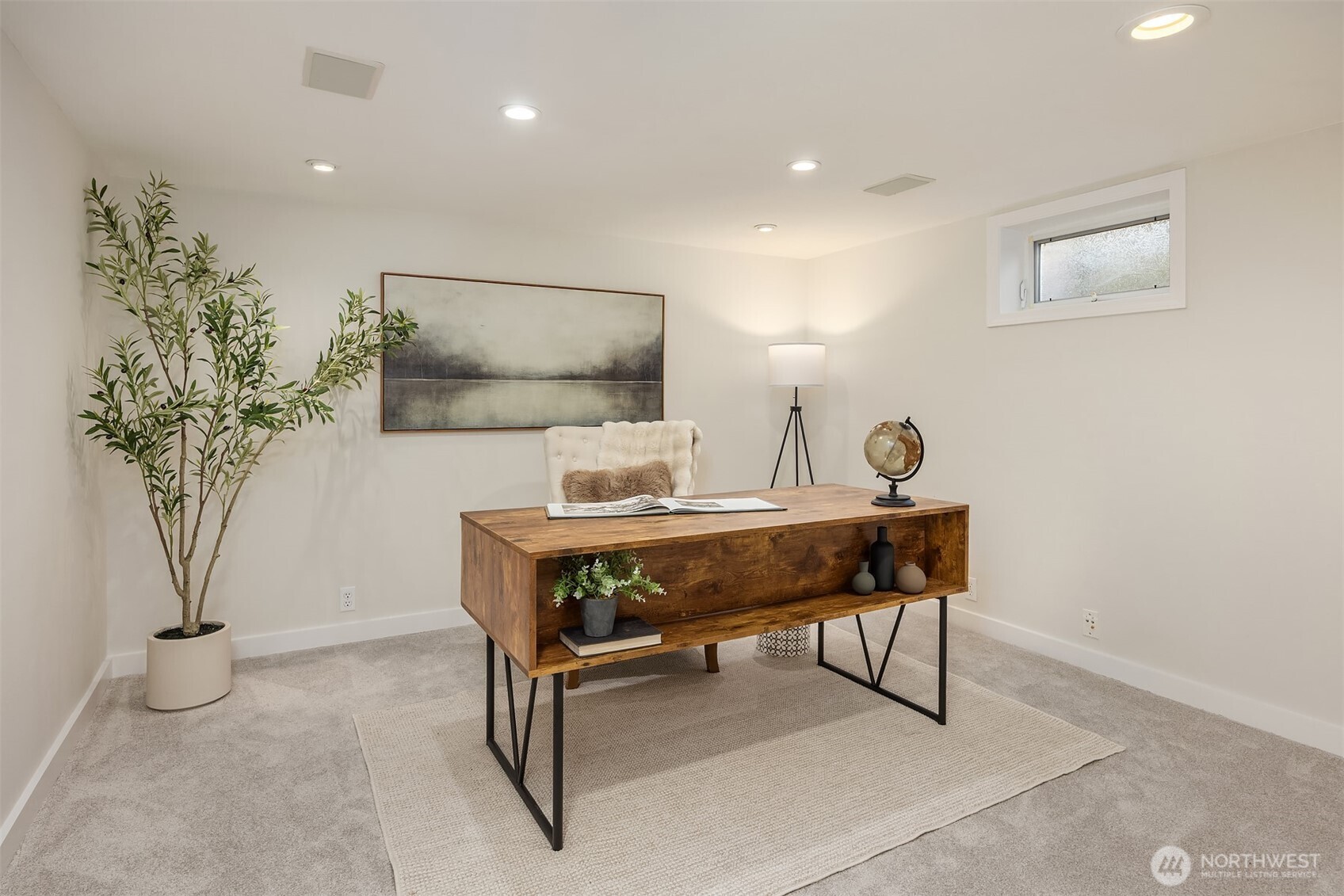 9359 Sunset Way , Bellevue, WA 98004