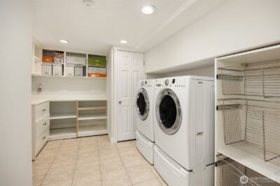 9359 Sunset Way , Bellevue, WA 98004 - Photo 28